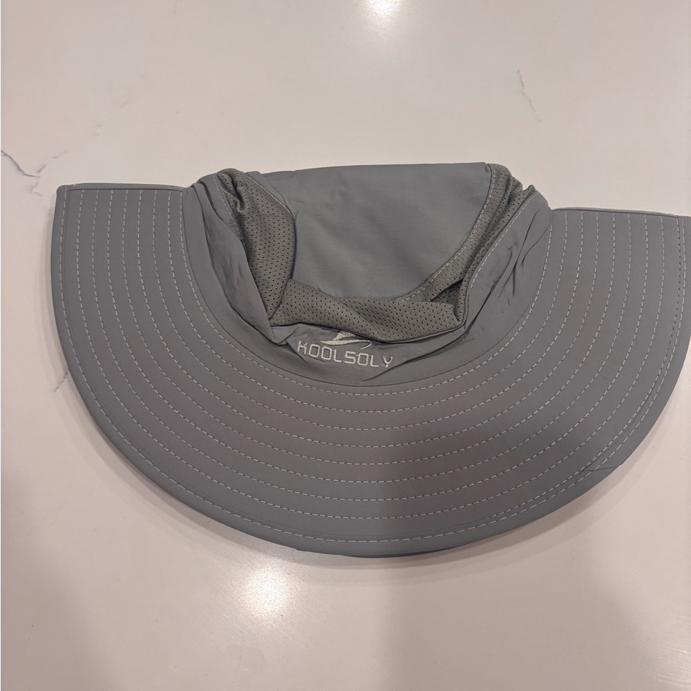 Koolsoly Gray Sun Hat for woman and men/ neck flap and face covering